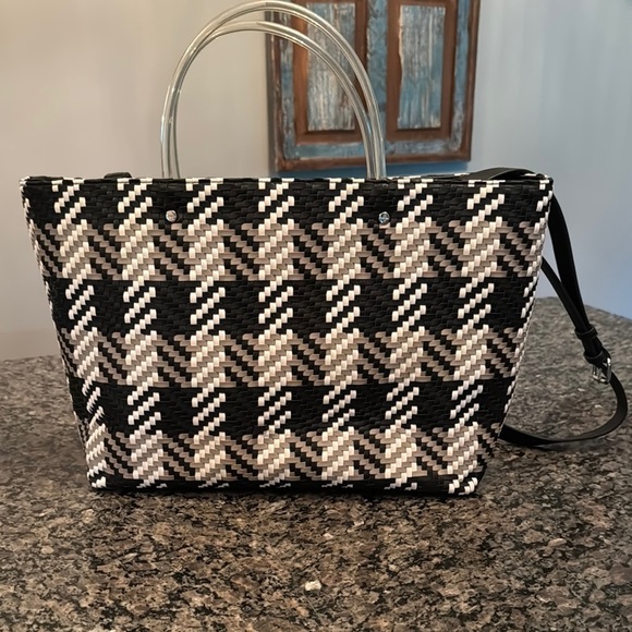 Calvin Klein woven Black taupe and White Chevron large Tote EUC - Picture 6 of 16